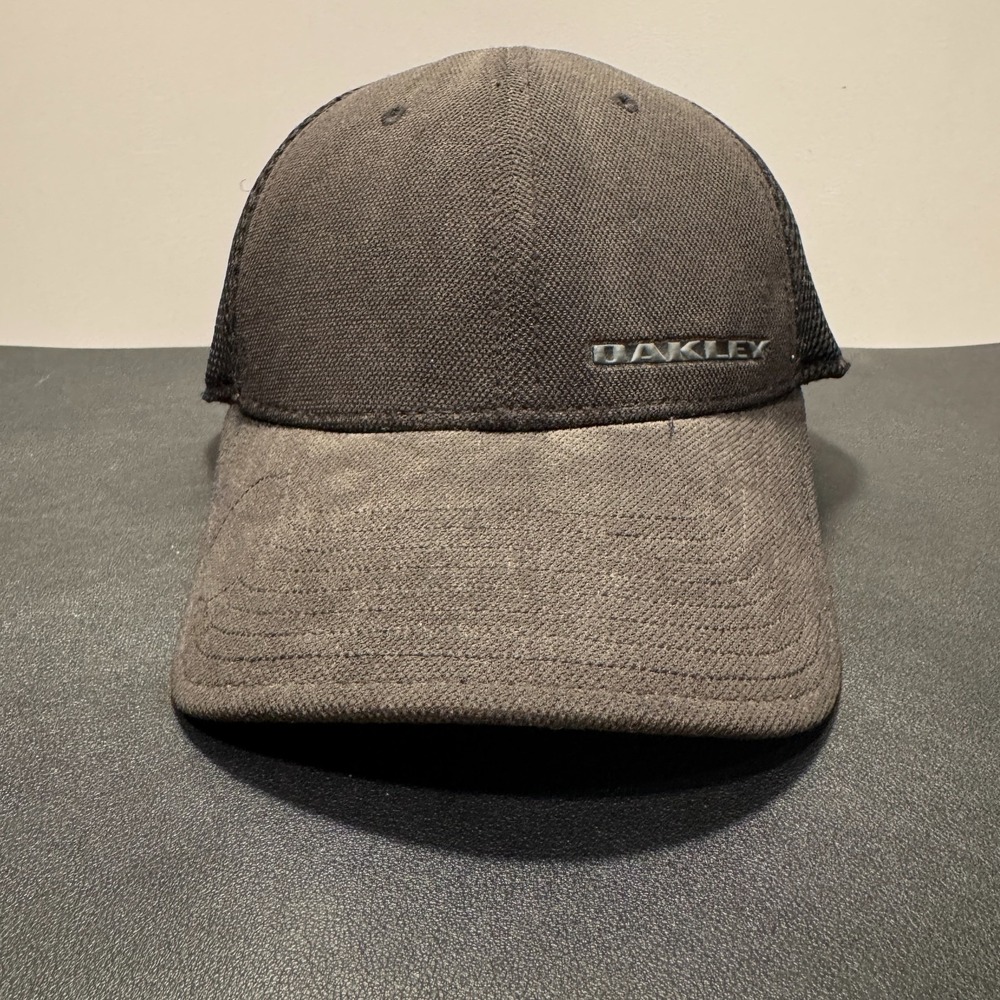 Oakley Hat Cap Men S/M Black Solid Polyester Meshback Y2K Outdoor Performance
